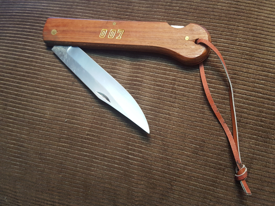 007knife-7